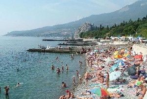 Туристический сезон: Крым не прошел испытание кризисом?..