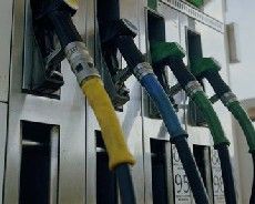 Рынок нефтепродуктов: украинский бензин по американским ценам...
