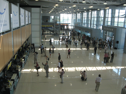 Новий термінал у Харкові відкрили раніше терміну і потреби